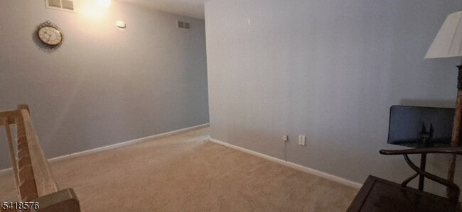 Building Photo - 15 Andover Cir