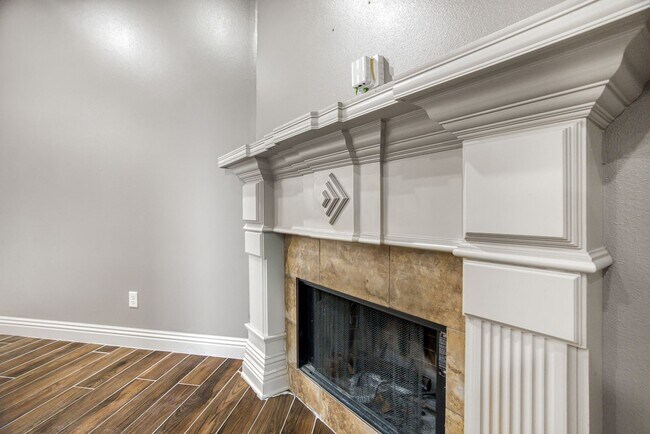 Building Photo - 110 Vienne Pl
