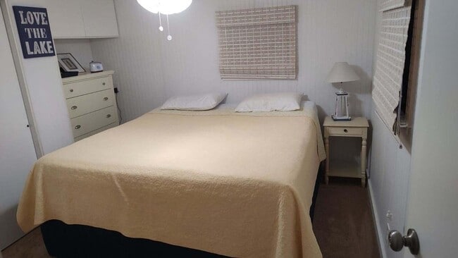 Building Photo - The Lake House Seasonal Rental