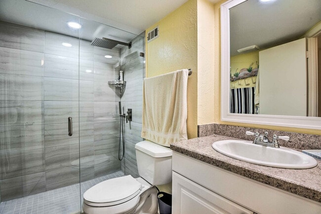 Building Photo - 5855 Midnight Pass Rd