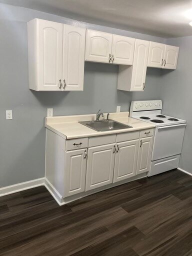 Kitchen - 1123 Light St
