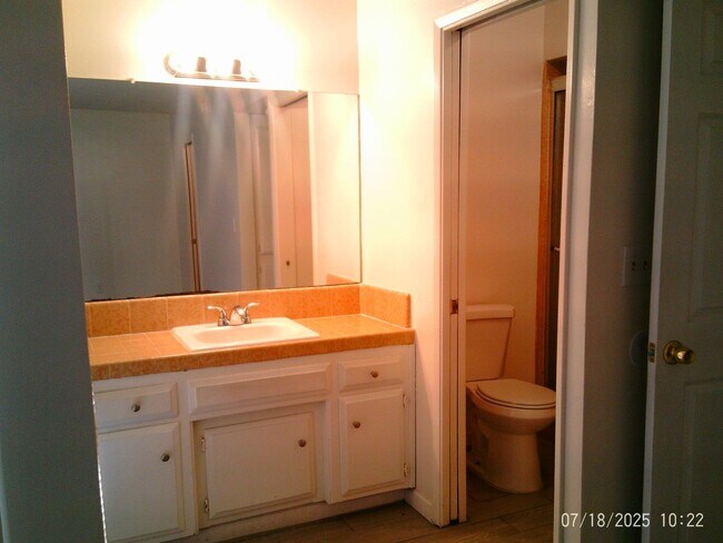 Building Photo - 2525 Actis St