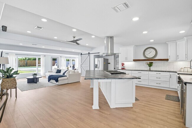 Building Photo - Home for Rent