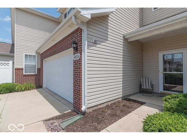 Building Photo - 14326 Shooting Star Dr