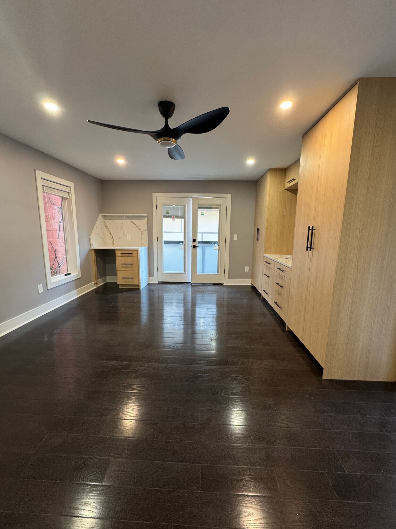 Building Photo - 3116 Dobson St