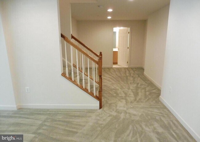 Building Photo - 4807 River Creek Terrace