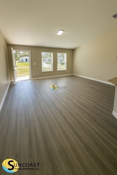 Building Photo - 16755 SW 50th Cir