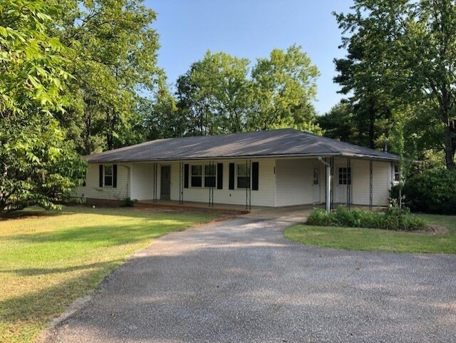 Building Photo - 217 Roper Mountain Road Ext