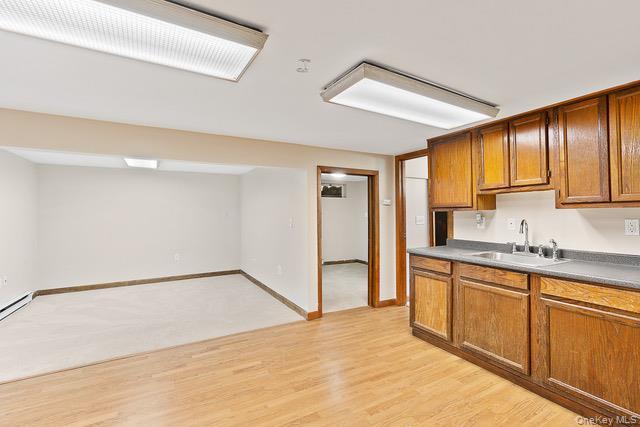 Building Photo - 10 Brooker Dr
