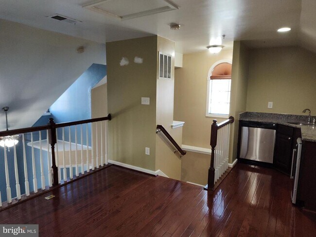 Building Photo - 1022 Ironwood Ln