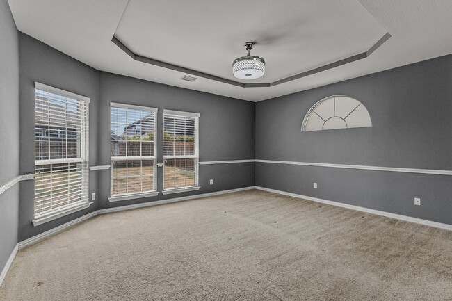 Building Photo - 14020 Sparrow Hill Dr