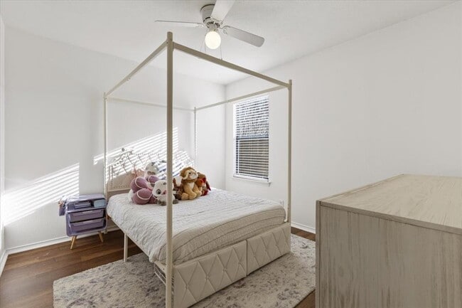 Building Photo - 304 Cordero Dr