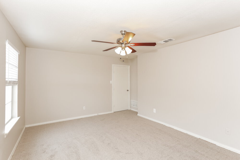 Building Photo - 9000 Christopher Cir