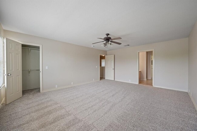 Building Photo - 20925 Texas Meadows Dr