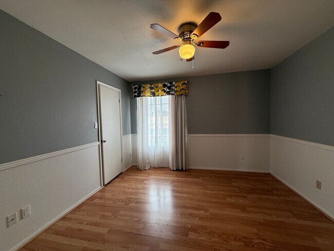 Building Photo - Knoell Mesa for rent!