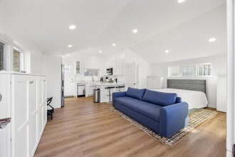 Building Photo - Simple Living, Beautifully Done