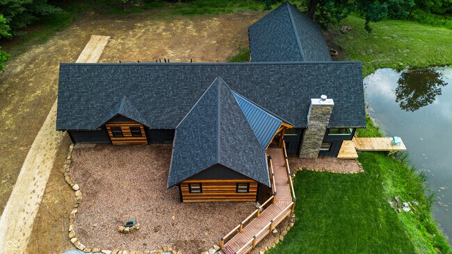 Building Photo - 3463 Plum Creek Rd