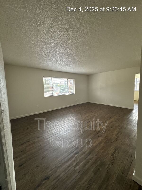 Building Photo - 524 S Encina St