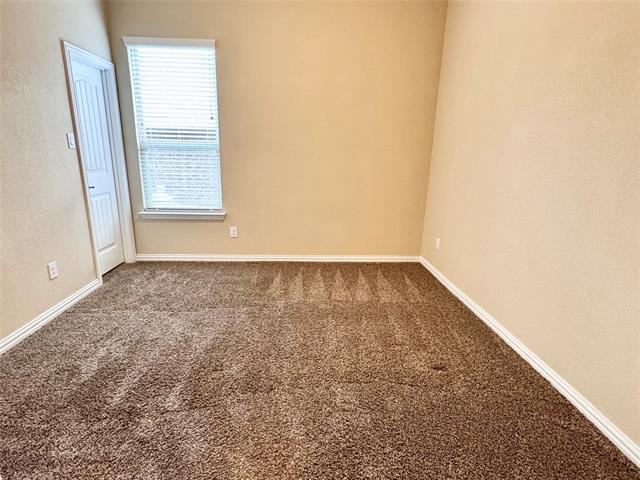 Building Photo - 409 Rossville Dr