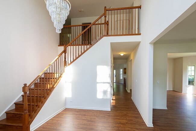 Building Photo - 2803 Bluewater Cir