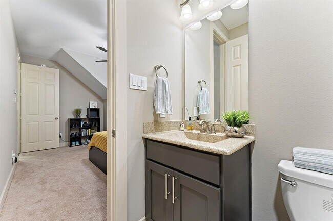 Building Photo - 1129 Beasley Hills Ln