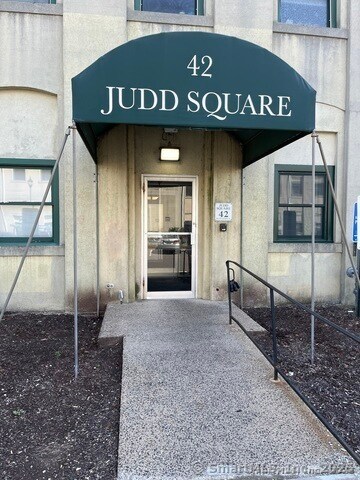 Building Photo - 137 Judd Square