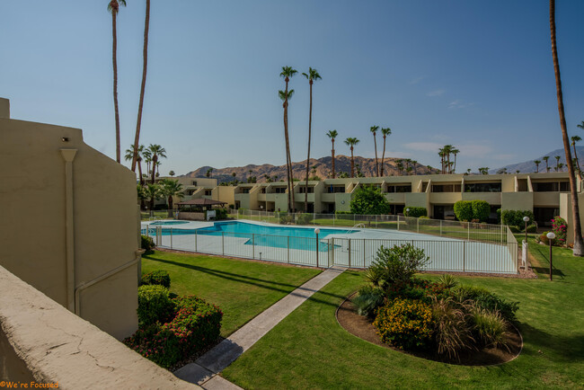 Building Photo - 1655 E Palm Canyon Dr