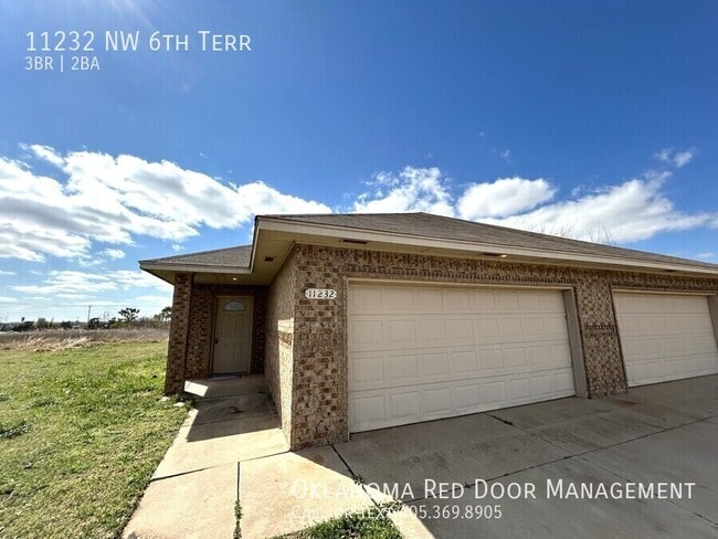 Building Photo - 11232 NW 6th Terrace