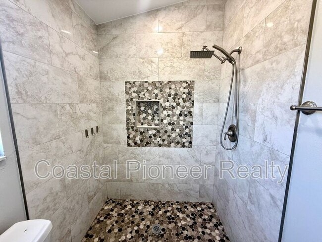 Building Photo - 8758 Huntfield St