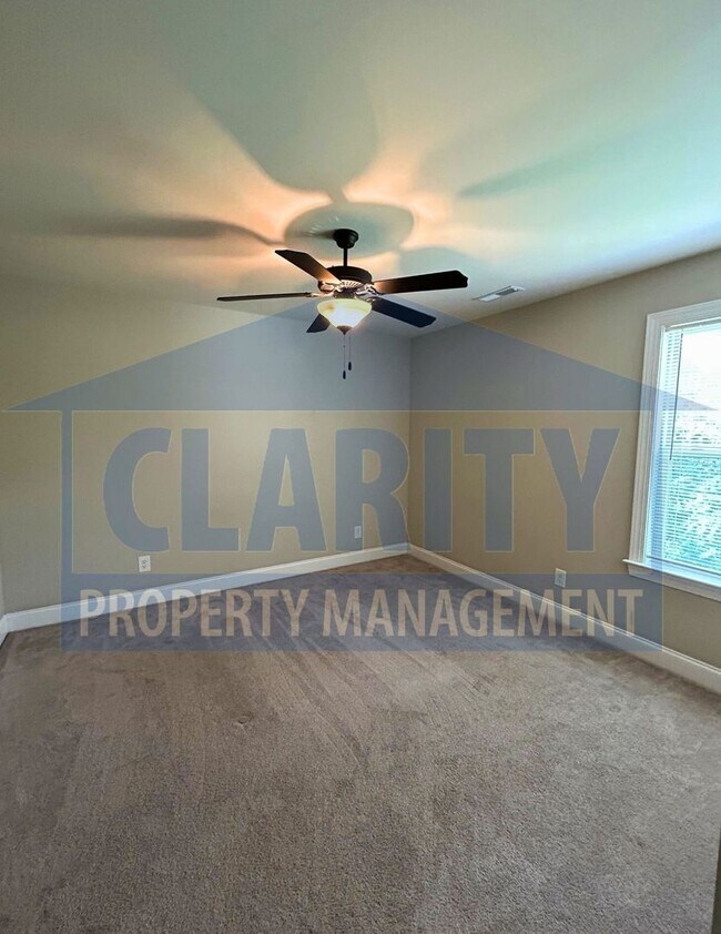 Building Photo - Modern, Upscale Townhouse w/ attached Garage!
