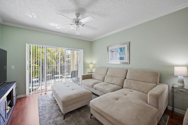 Building Photo - 3221 Tuscany Way