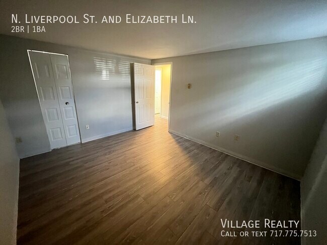 Building Photo - 65 N Liverpool St