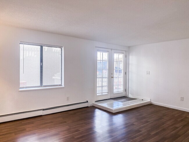 Building Photo - 8367 S Reed St