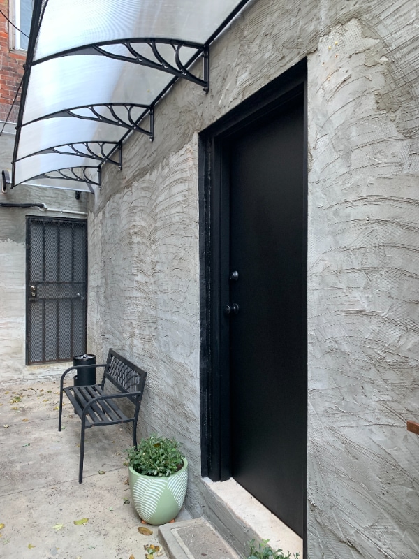 Building Photo - 2743 Kensington Ave