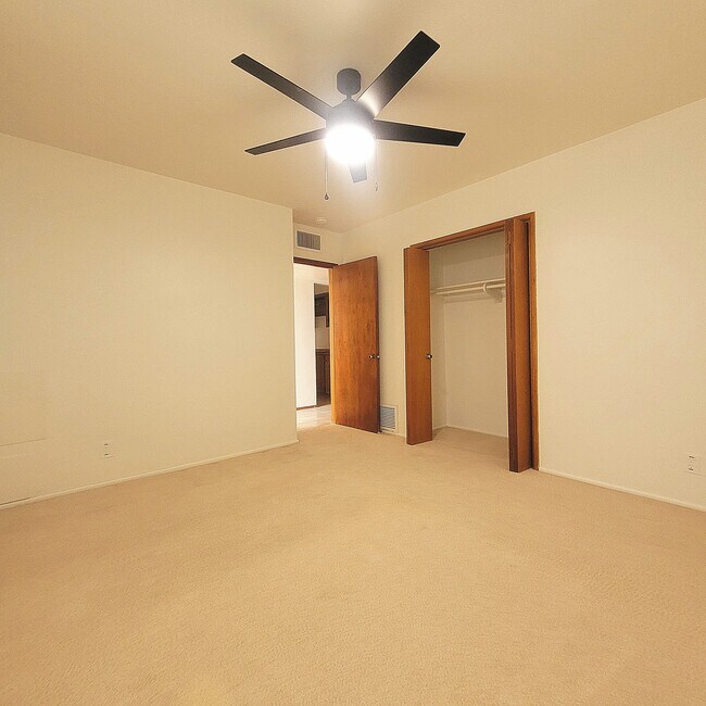 Building Photo - 8229 E Cambridge Ave