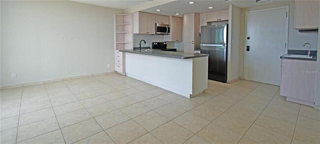 Building Photo - 4015 Bayshore Blvd
