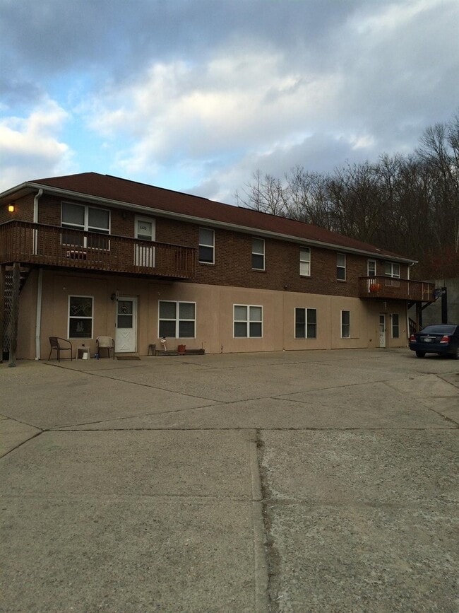 Building Photo - 6322 E Miami River Rd