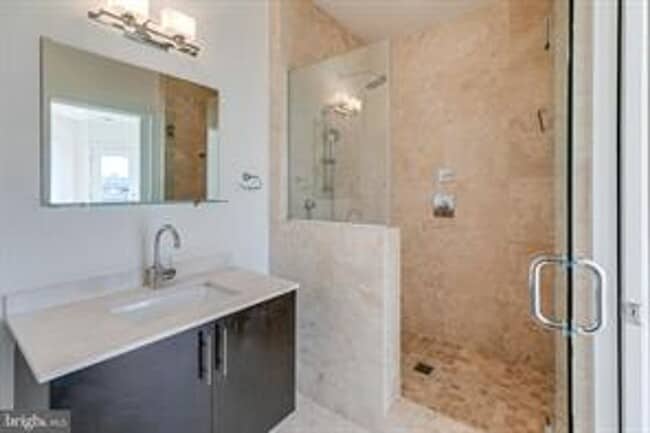 Building Photo - Northern Liberties Townhome