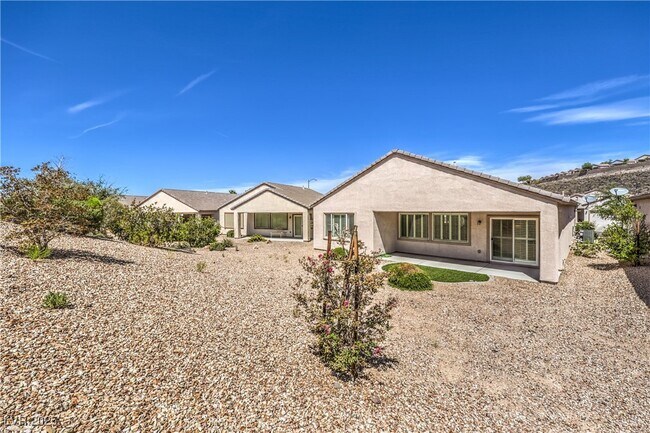 Building Photo - 2535 Jada Dr