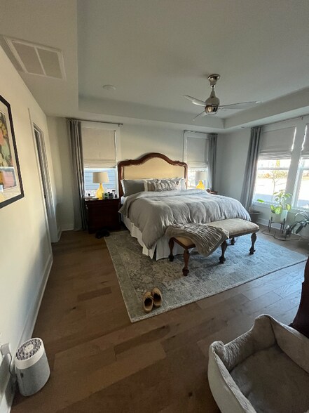 Building Photo - 40 Elmsley Rd