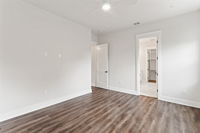 Building Photo - 1526 Jones Ave