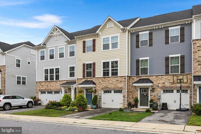 Building Photo - 2914 Shaws Rd