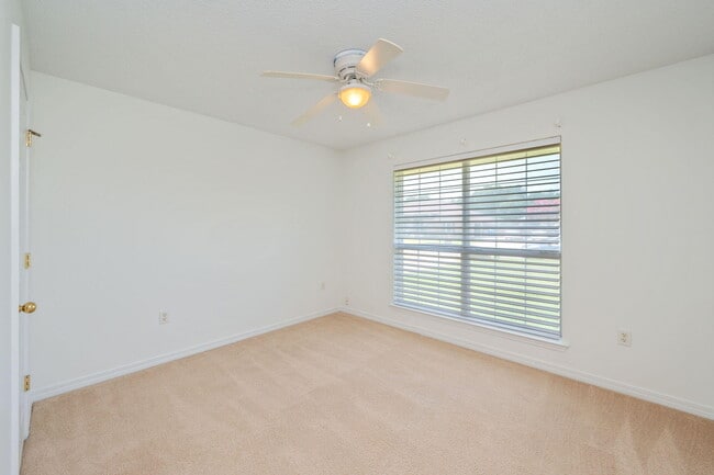 Building Photo - 9750 Parker Lake Cir