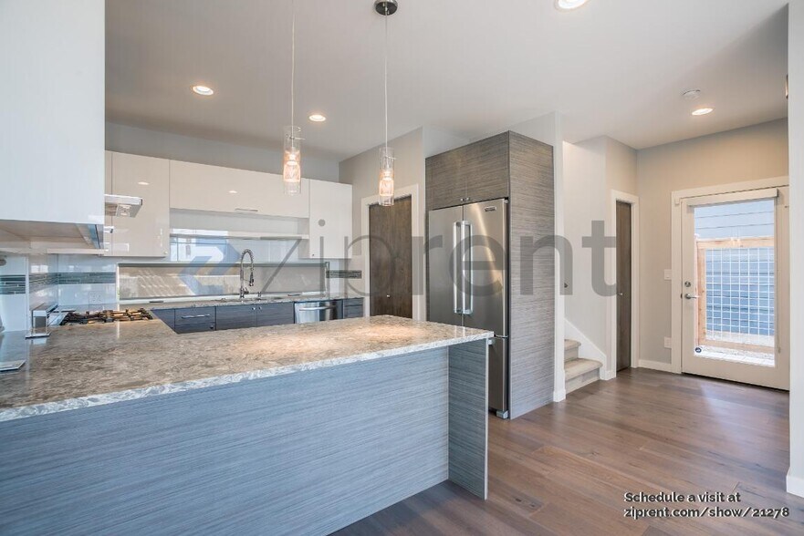 Building Photo - 1409 19th Ave