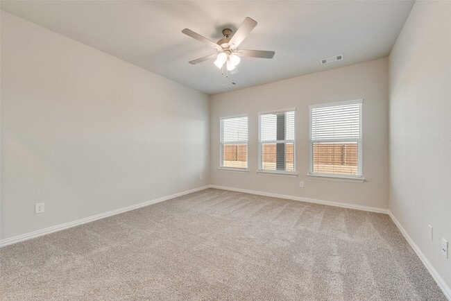 Building Photo - 1532 Twin Frks Dr