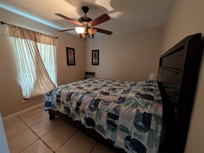 Building Photo - 3435 Creek Grove Dr