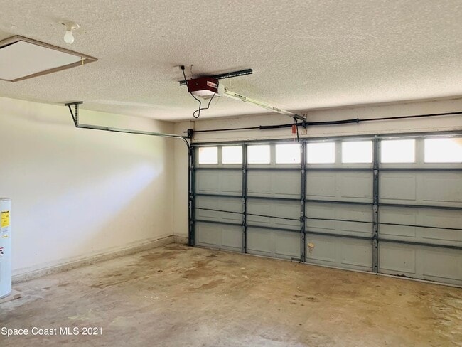 Building Photo - 1337 Helvenston St NW