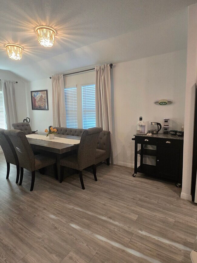 Building Photo - 13323 Savory Pl