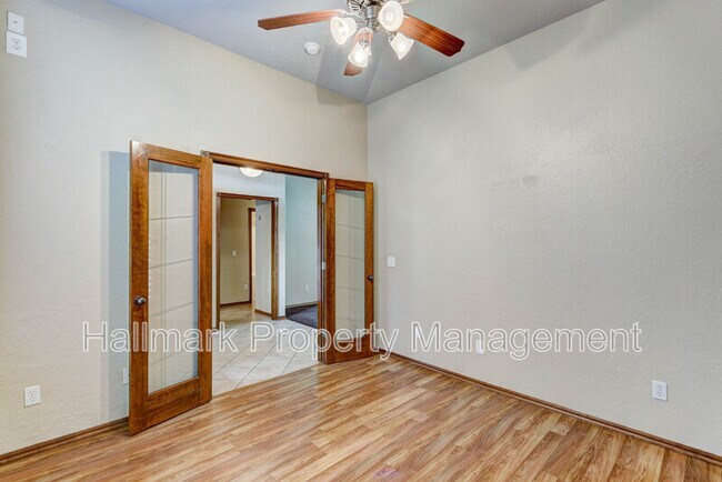 Building Photo - 500 Loyd Ln