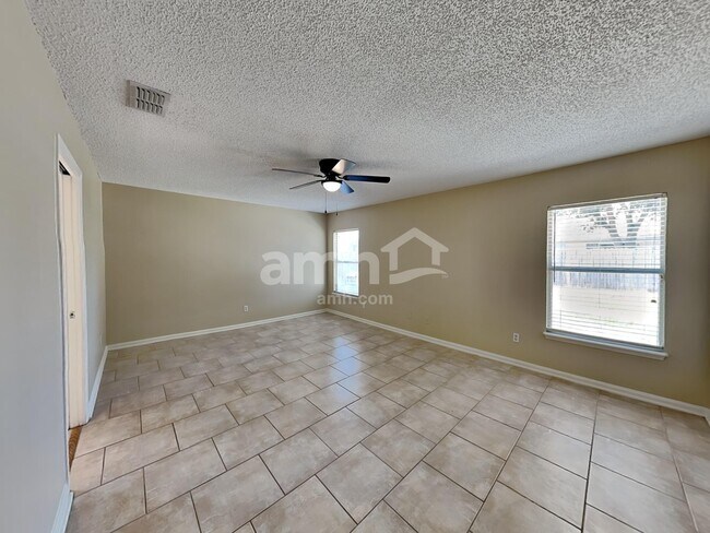 Building Photo - 3154 Fox Squirrel Dr